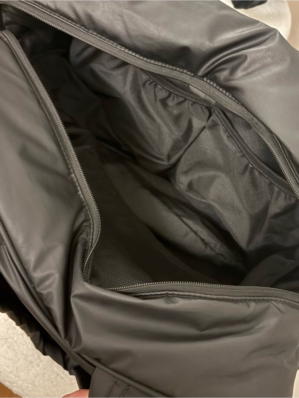 Luka Duffle in Matte Black - Picture 3 of 5